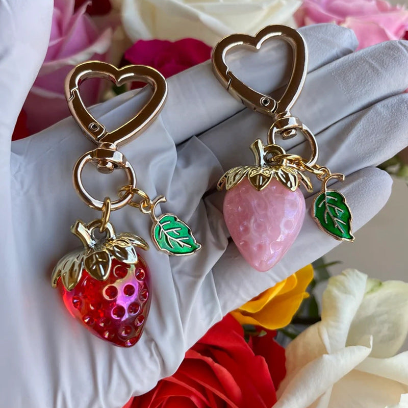 Romantic key pendant with tree motif