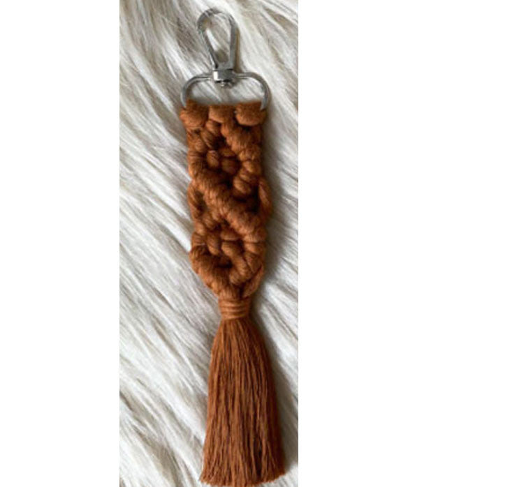 Stylish bag pendant in hand-woven design