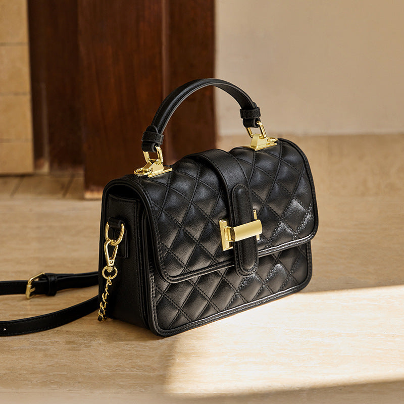 Soft cowhide shoulder bag for autumn styling