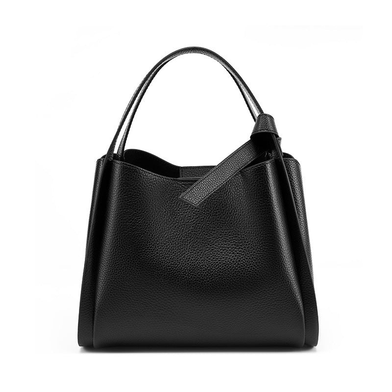 Compact leather shoulder bag for daily use