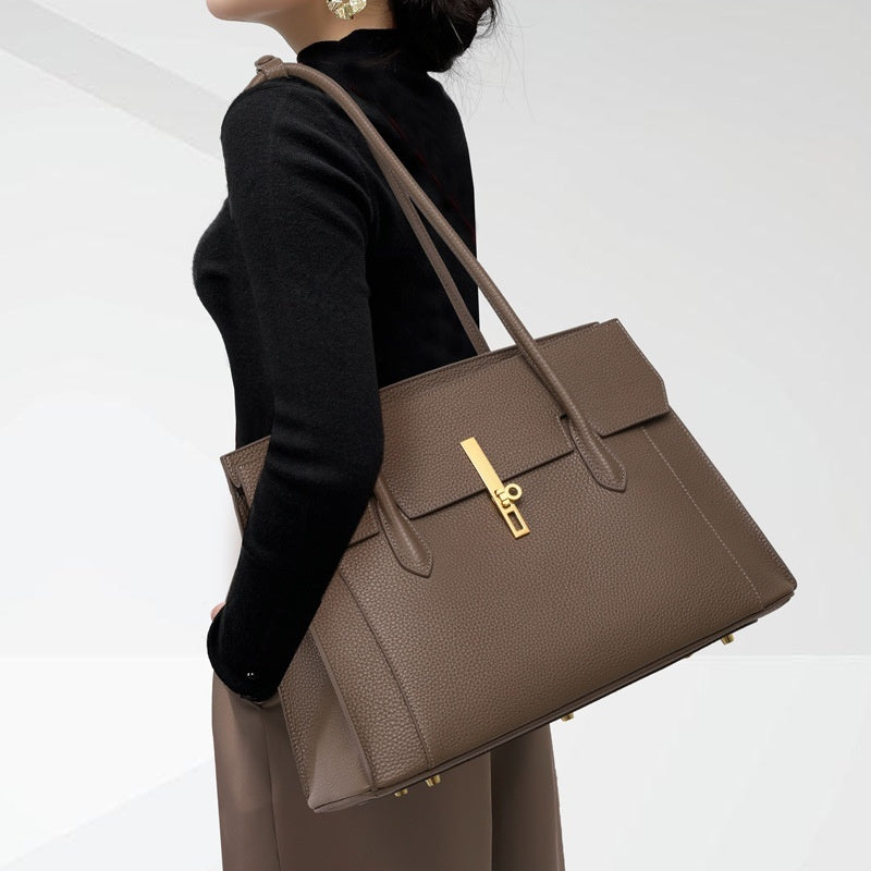 Solid color tote made from first-layer cowhide leather