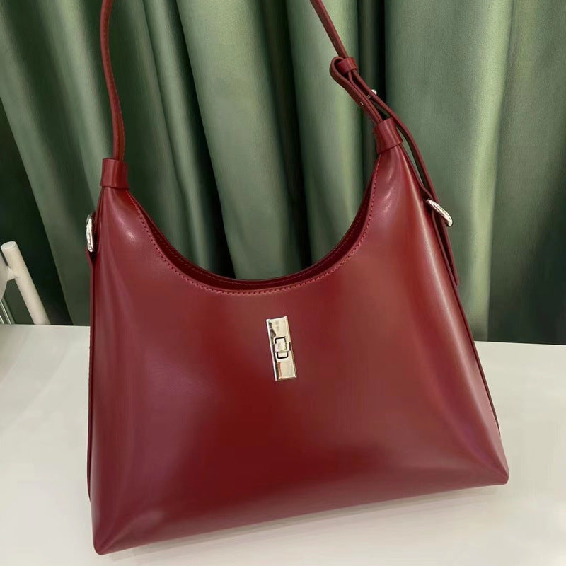 Full color collection of cowhide dumpling-shaped shoulder bags