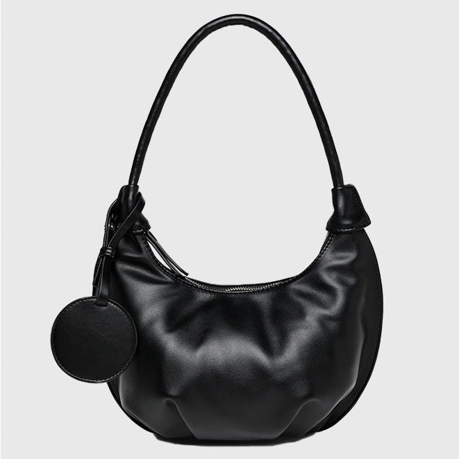 Color lineup of crescent-shaped PU underarm bags