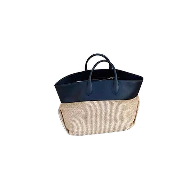 Fashion beach handbag with woven detail