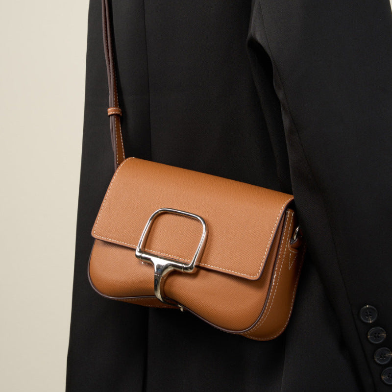 Women's leather bag with lock clasp