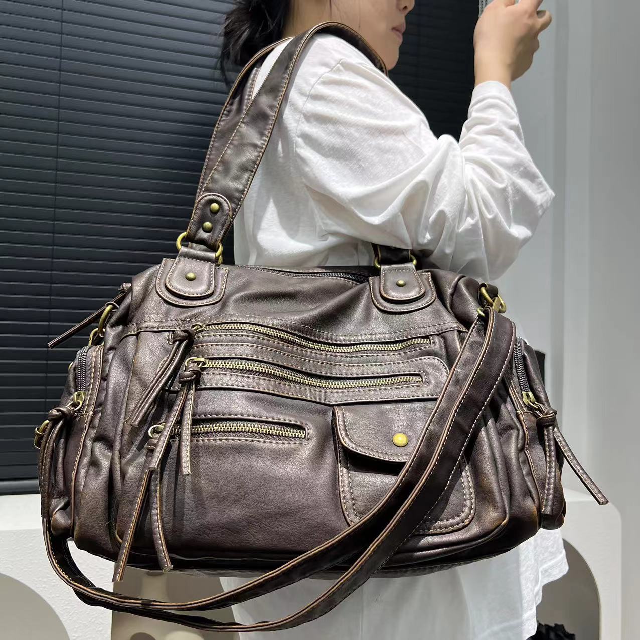 Women's Y2G brown vintage motorcycle shoulder bag