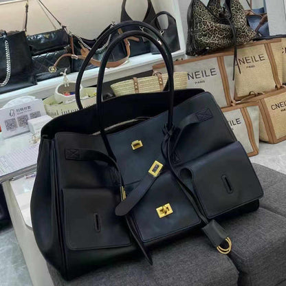 Women's Large Capacity Commuter Shoulder Tote – Wings Style PU Leather Handbag with Lock Closure