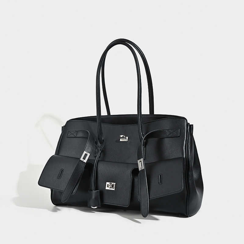 Women's Large Capacity Commuter Shoulder Tote – Wings Style PU Leather Handbag with Lock Closure