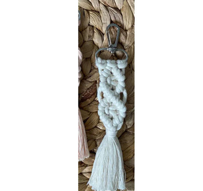 Keyring accessory with woven thread