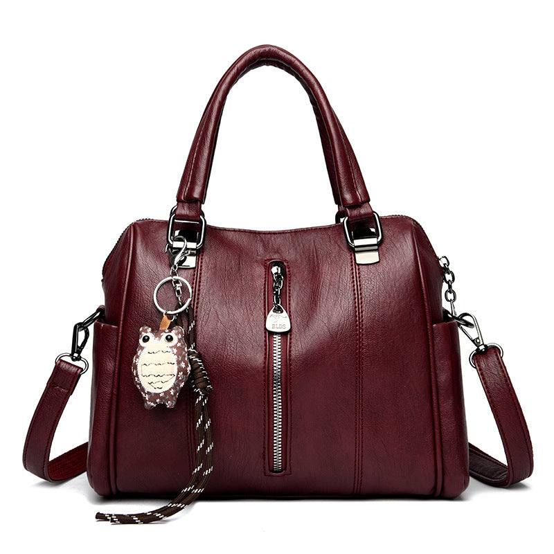 Interior compartments of women's fashion bag