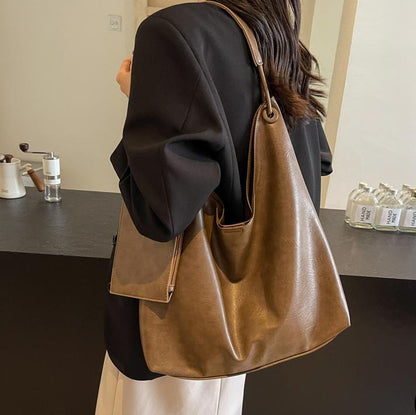 Khaki leather casual shoulder bag for daily use