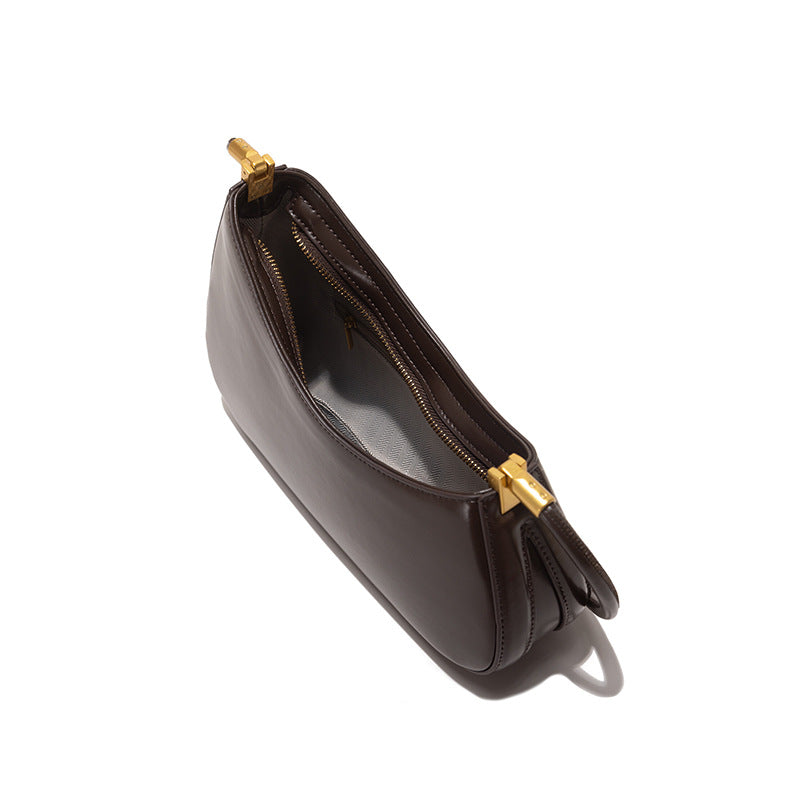 Brown underarm bag with zipper and niche street style
