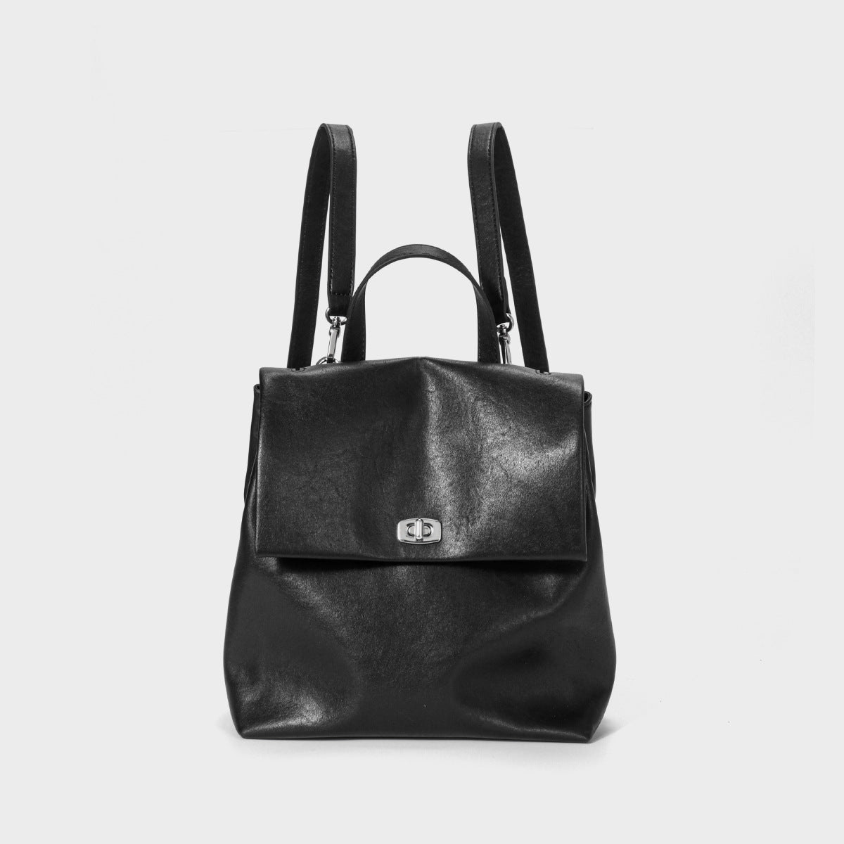 Interior of women’s backpack with polyester cotton lining