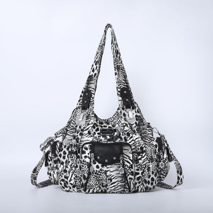 Trendy crossbody purse for everyday or campus