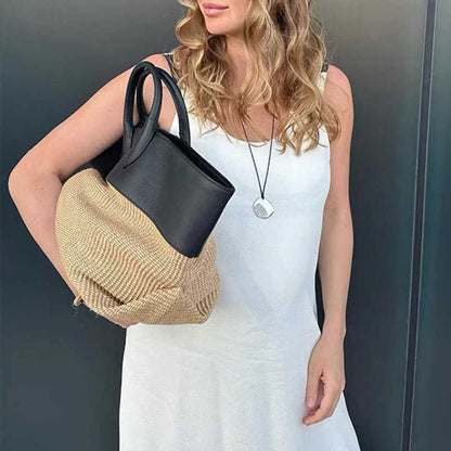 Vacation tote bag made from straw weave
