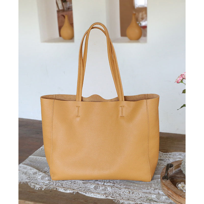 Top view with double strap and opening